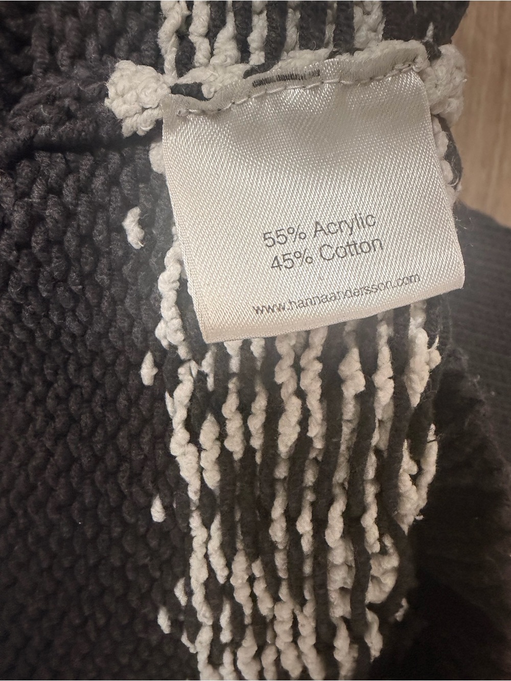 Hanna Andersson Black & White Nordic Crewneck Sweater 0351 - Picture 4 of 4